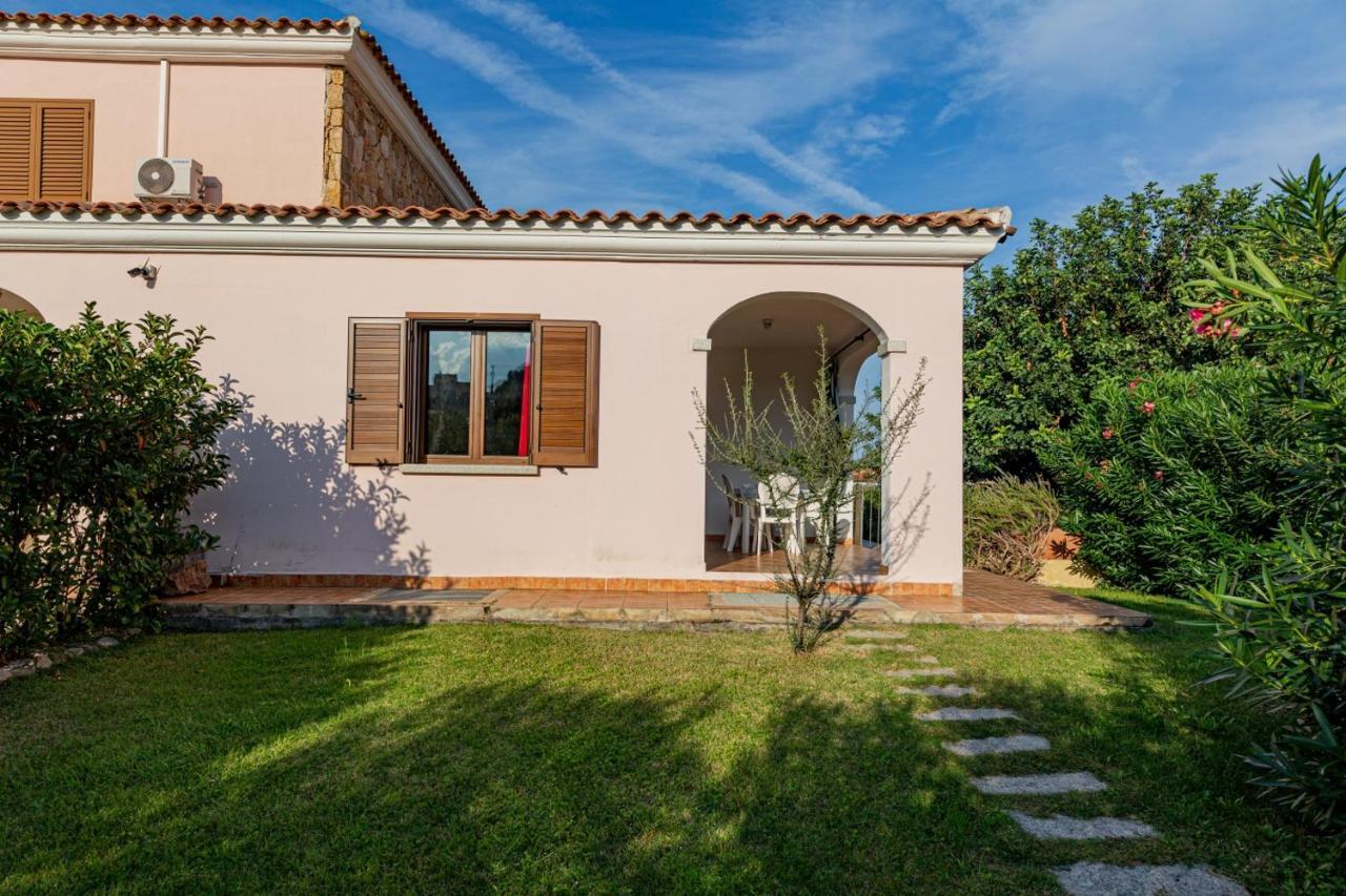 Appartamento Residenziale Trilocale 6 Posti Letto Via Sardegna San Teodoro San Teodoro  Exterior foto
